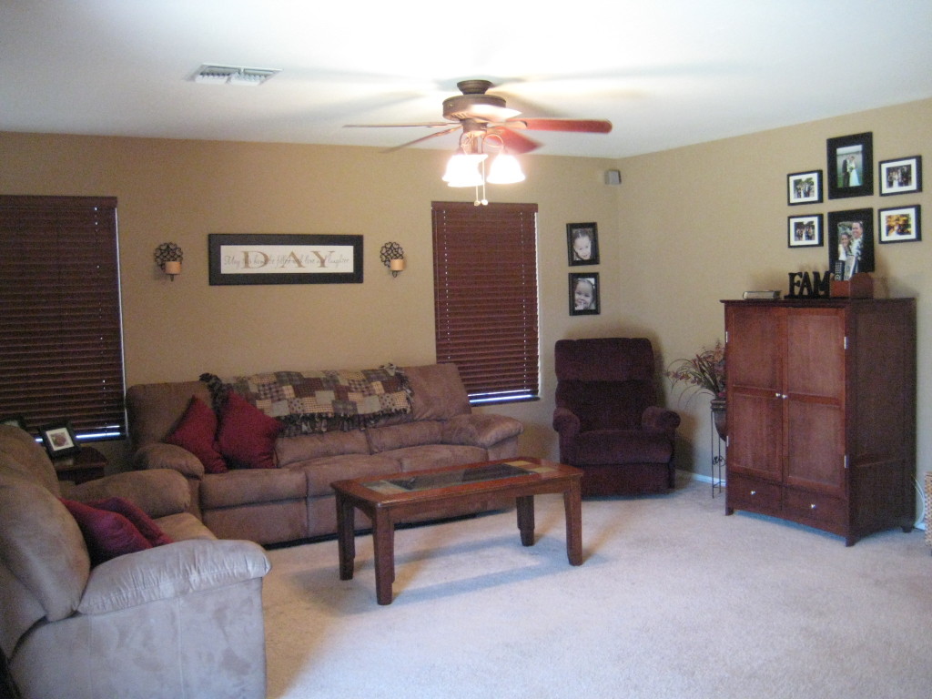 4221 East Patrick Court Gilbert, AZ 85295 - Photo 8 of 26 Family Room