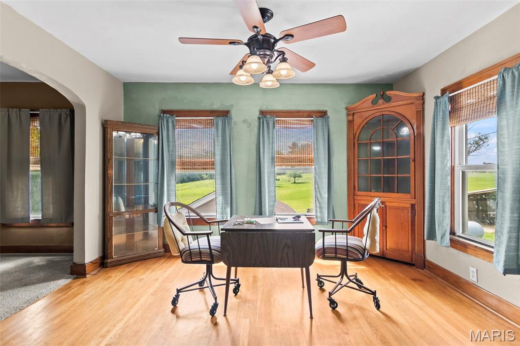 25159 East County Line Road Waggoner, IL 62572 - Photo 13 of 49 Gallery Image 13
