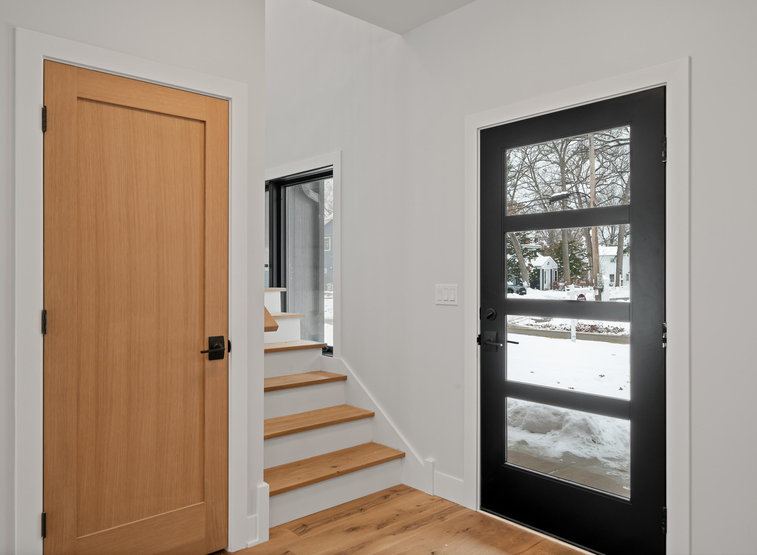 19 Cedar Point Drive Williams Bay, WI 53191 - Photo 32 of 40 Entryway