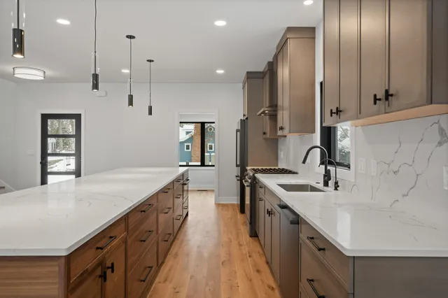 $1,349,000 | 19 Cedar Point Drive, Williams Bay, WI 53191