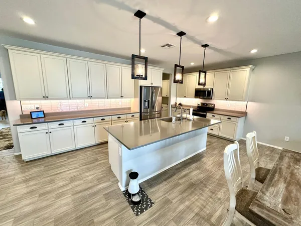 $2,195 | 2054 East Entoro Drive, Casa Grande, AZ 85122