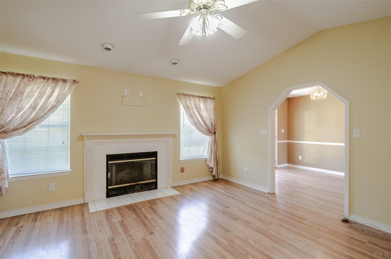 5240 Crowson Road Pensacola, FL 32526 - Photo 12 of 30 Gallery Image 12