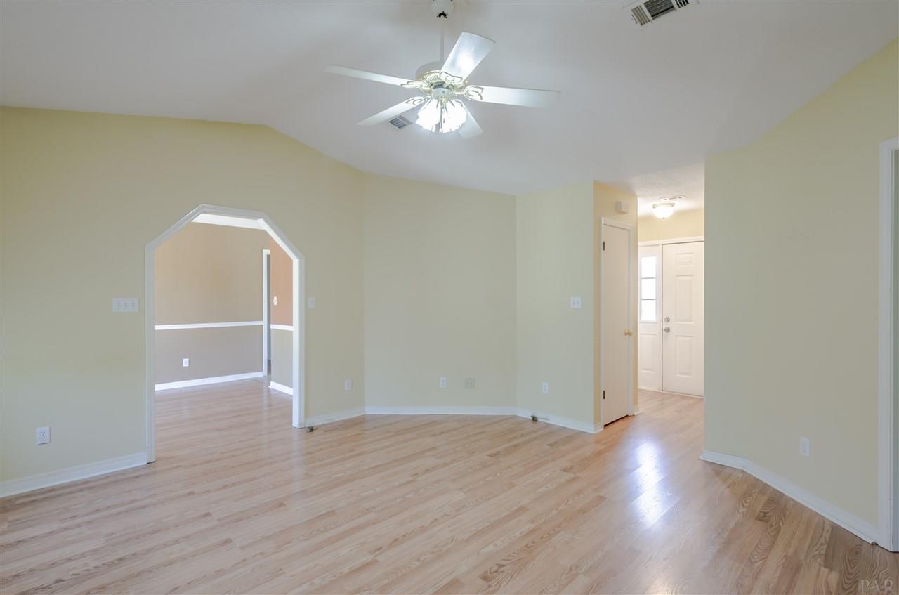 5240 Crowson Road Pensacola, FL 32526 - Photo 13 of 30 Gallery Image 13