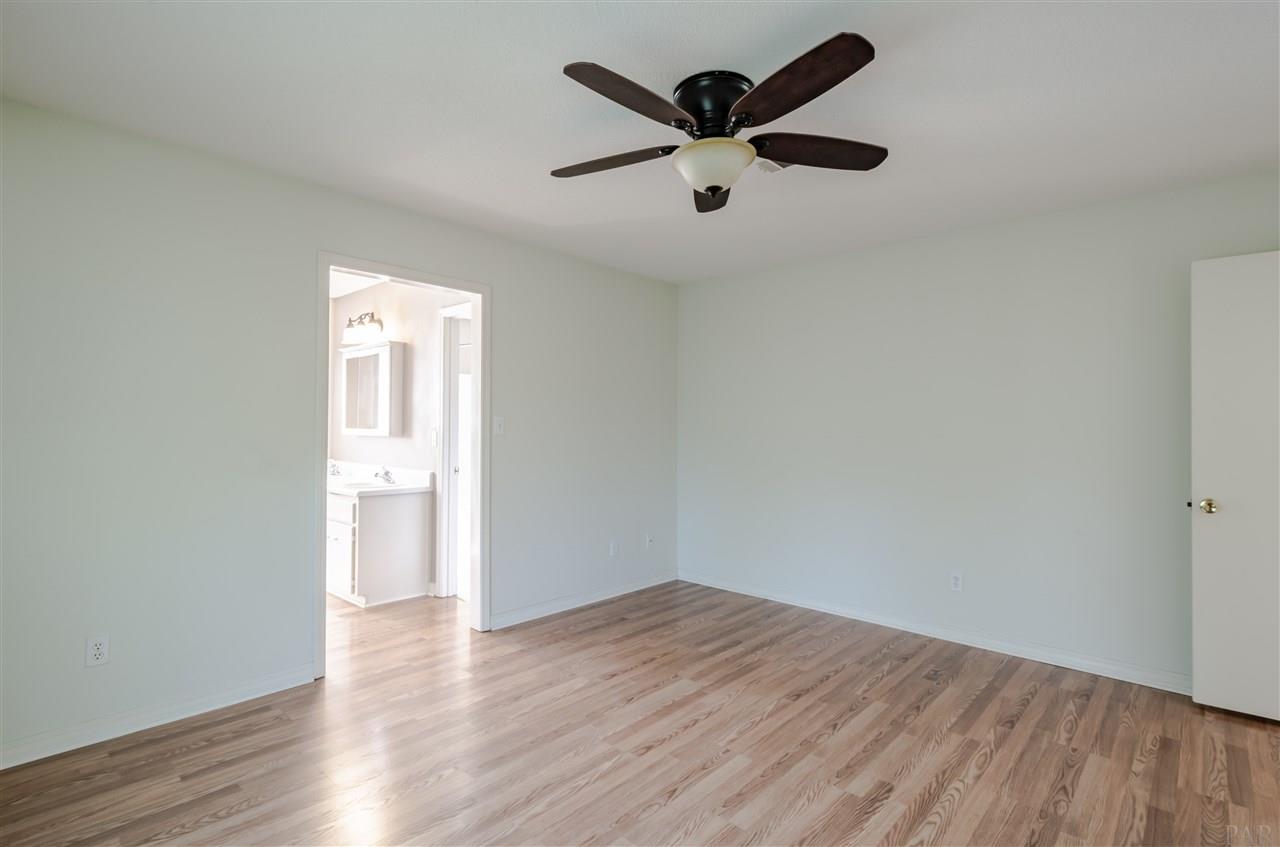 5240 Crowson Road Pensacola, FL 32526 - Photo 15 of 30 Gallery Image 15