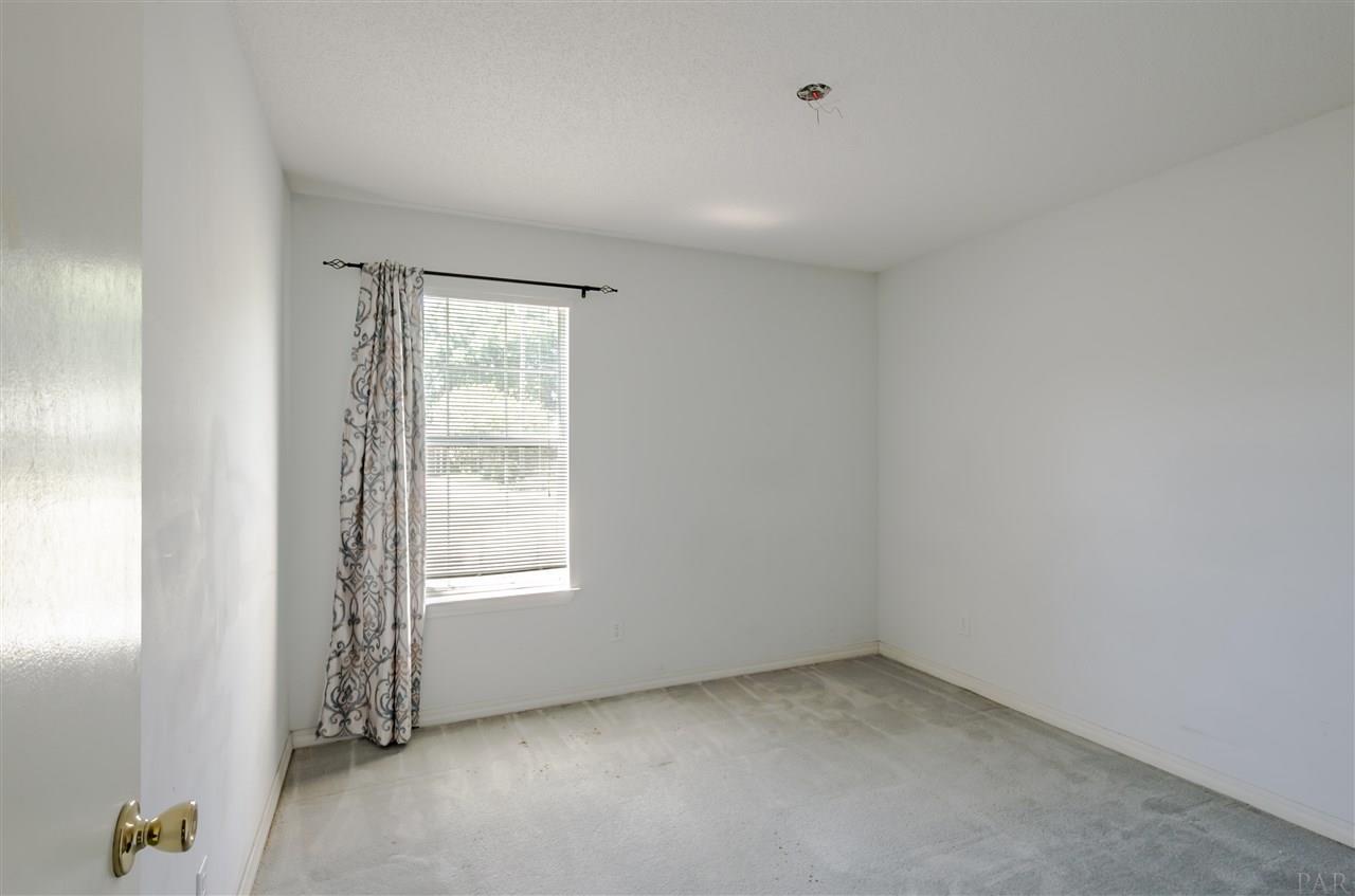 5240 Crowson Road Pensacola, FL 32526 - Photo 18 of 30 Gallery Image 18