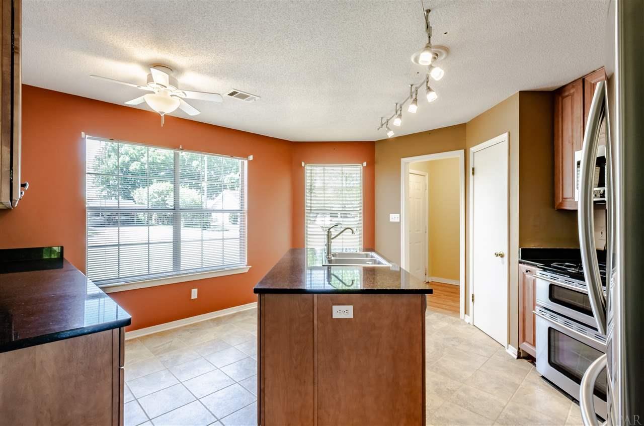 5240 Crowson Road Pensacola, FL 32526 - Photo 5 of 30 Gallery Image 5