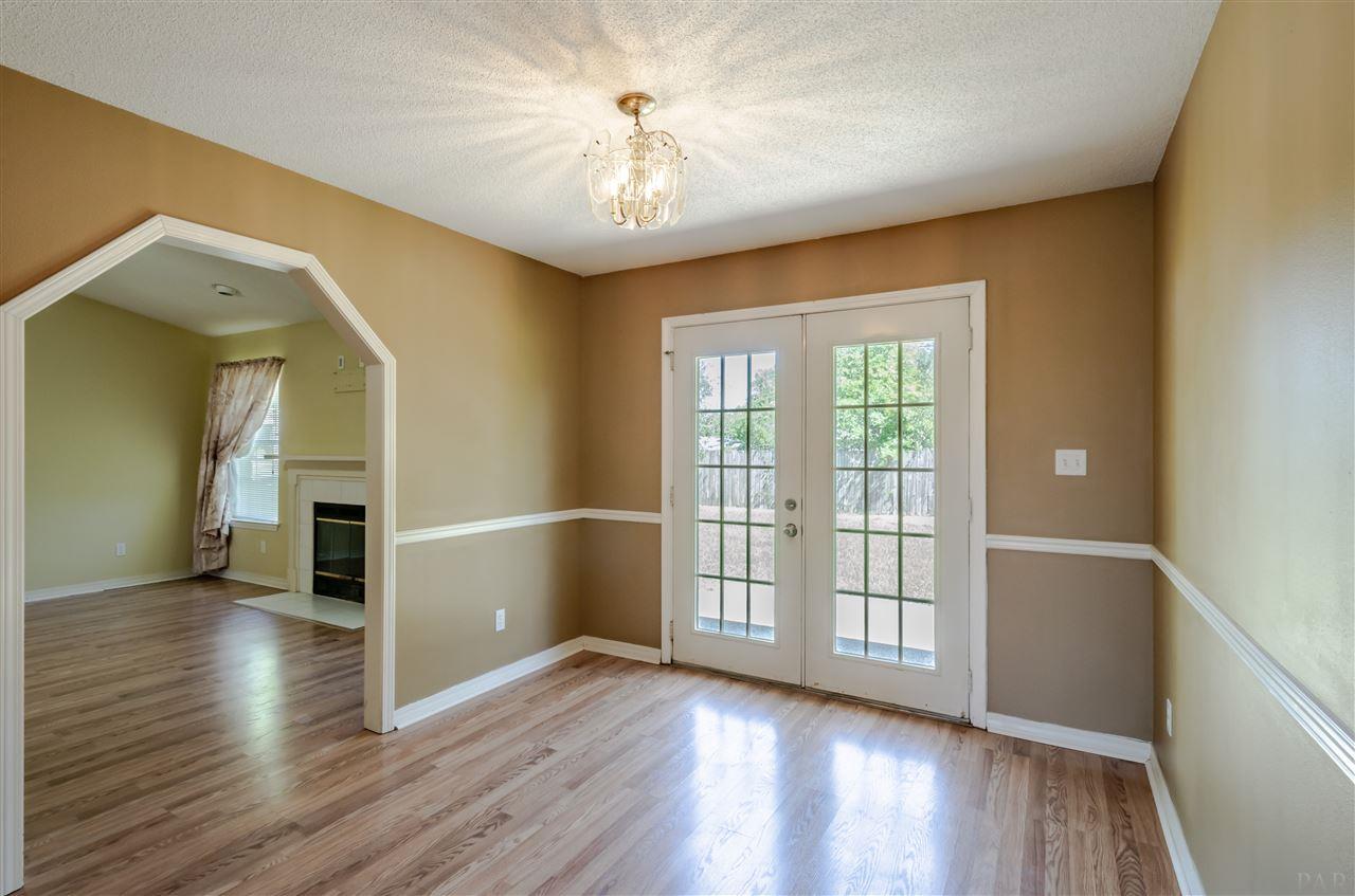 5240 Crowson Road Pensacola, FL 32526 - Photo 6 of 30 Gallery Image 6