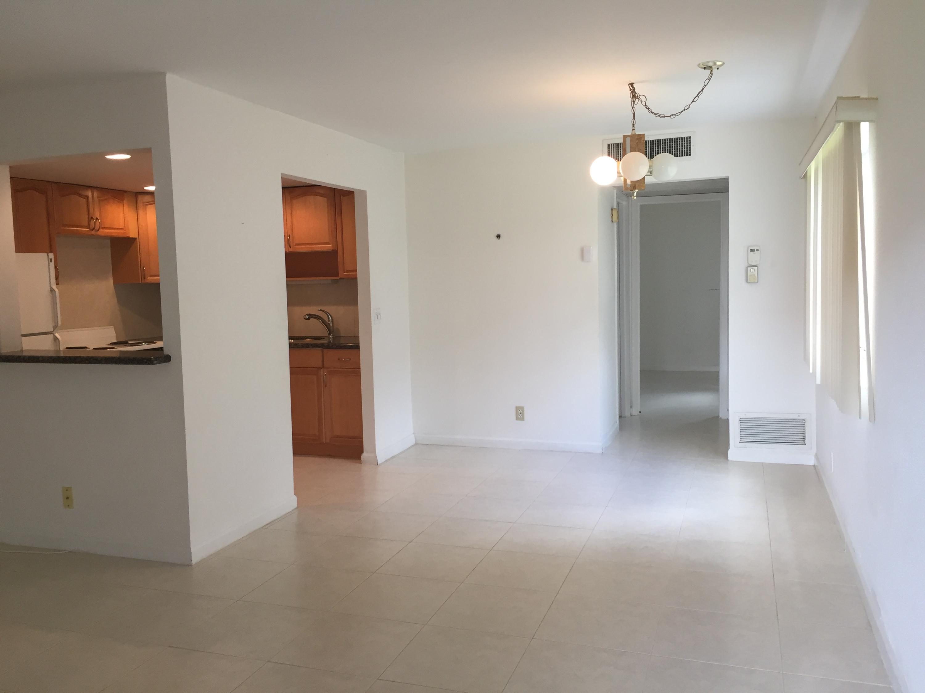 482 Brittany K Delray Beach, FL 33446 - Photo 11 of 30 living/dining area