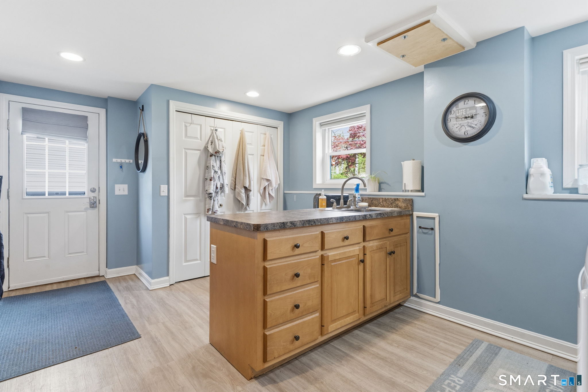 25 Forest Road East Lyme, CT 06357 - Photo 24 of 40