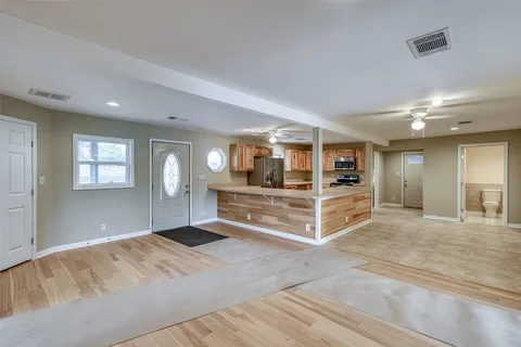 a view of an entryway of the house