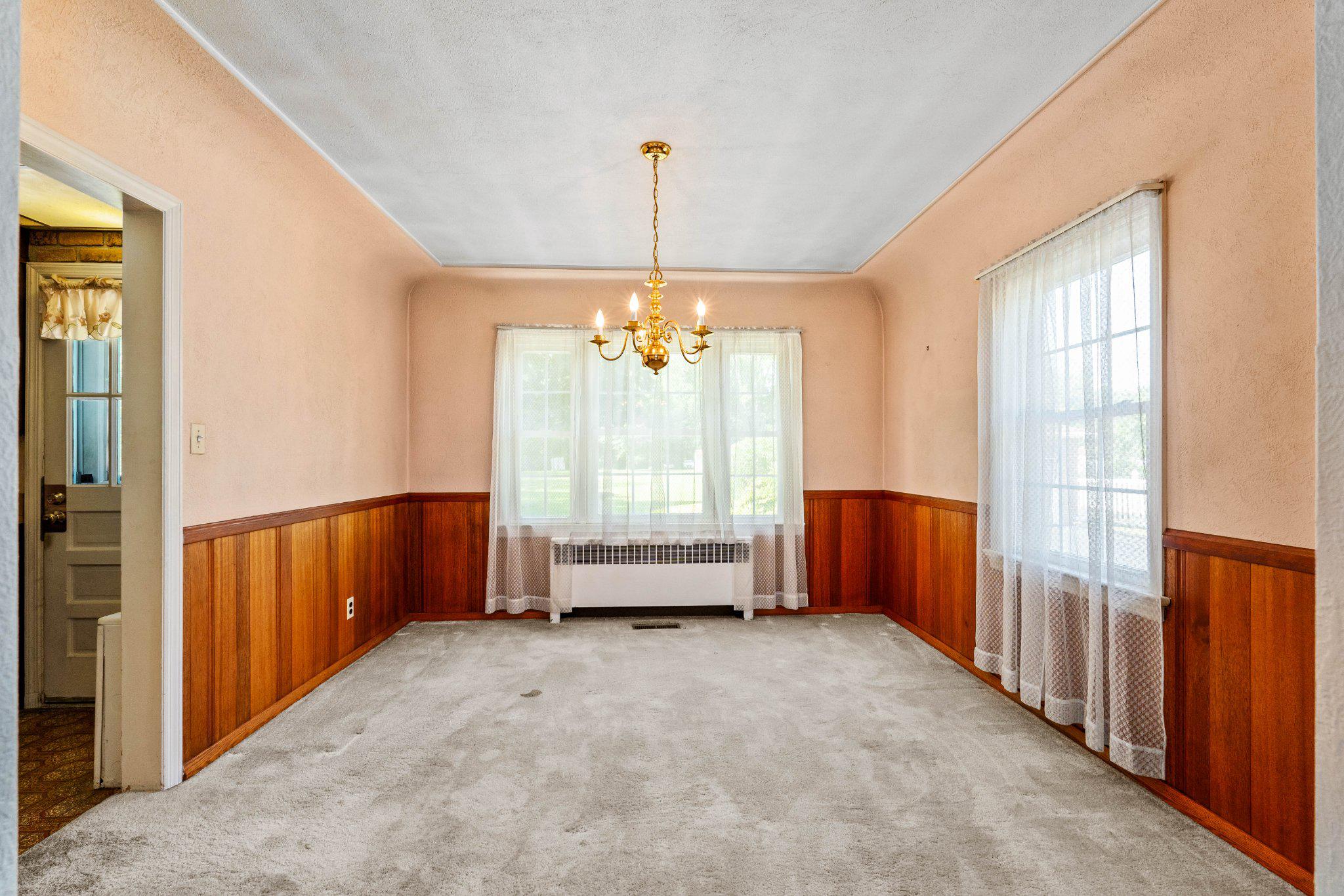 806 Long Bar Harbor Road Abingdon, MD 21009 - Photo 11 of 41 Dining room space with natural light.