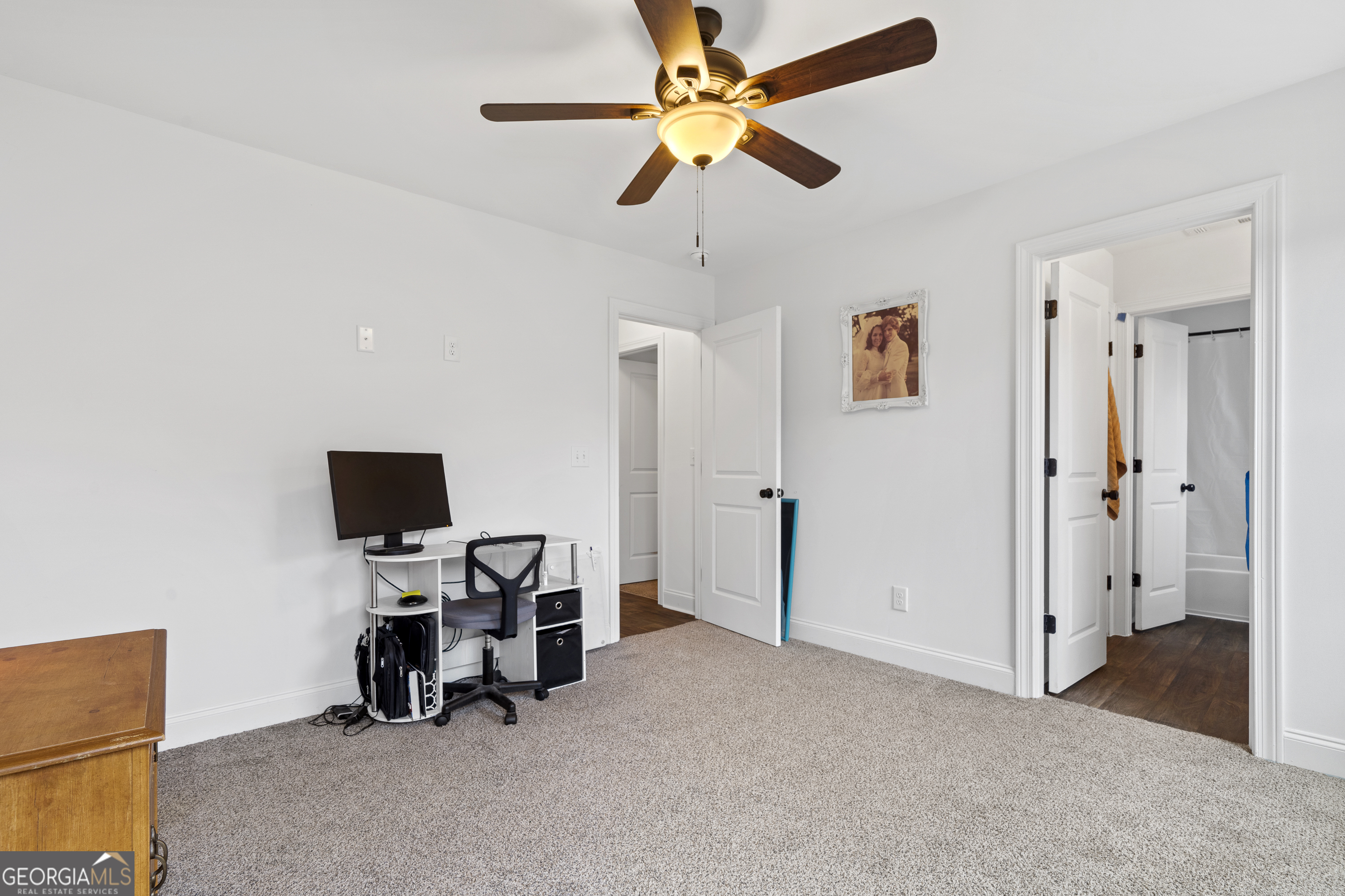 149 Willow Forest Road Milledgeville, GA 31061 - Photo 15 of 52 a view of a livingroom with workspace and a window