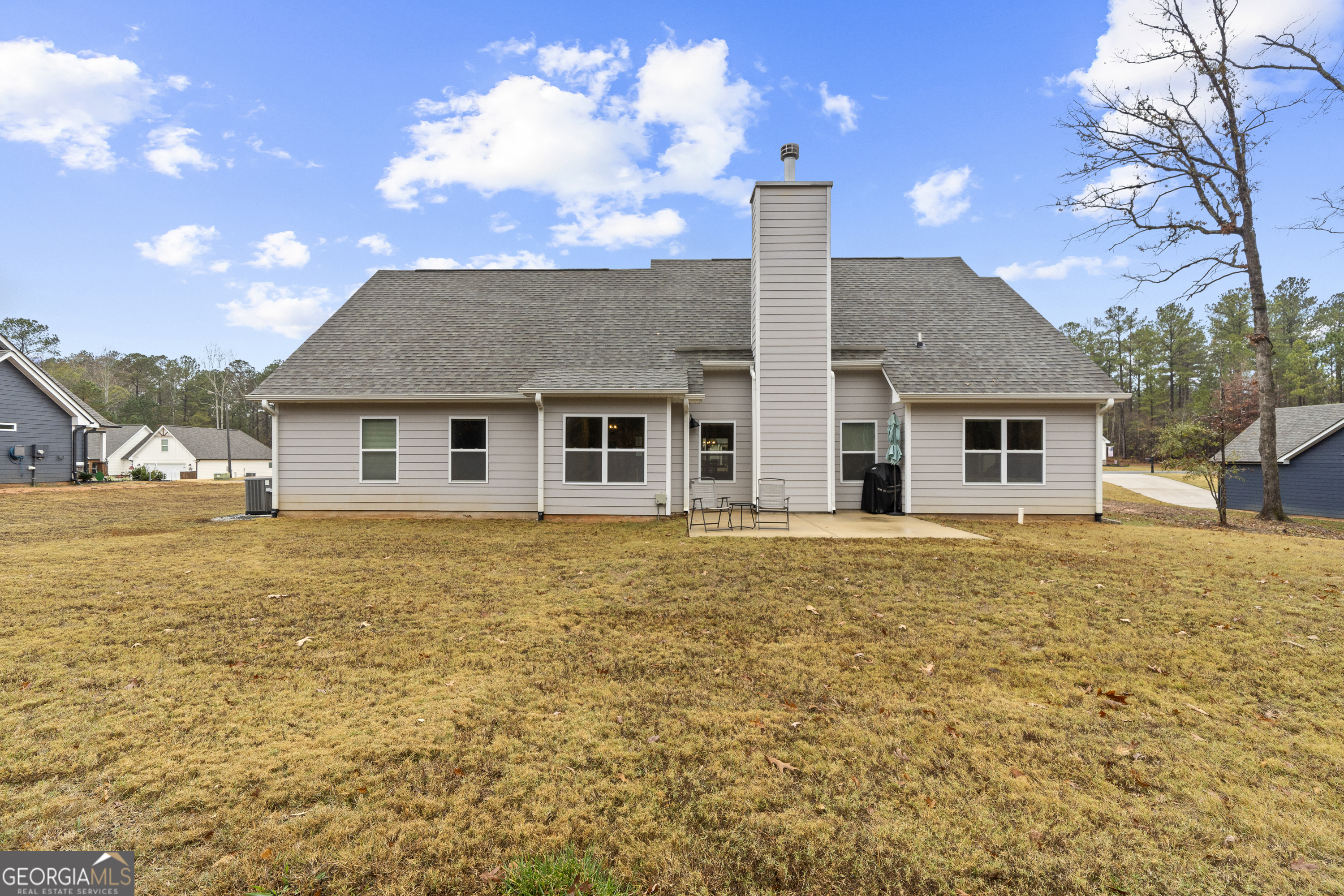 149 Willow Forest Road Milledgeville, GA 31061 - Photo 48 of 52 a house view with a garden space