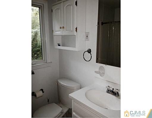 689 Canal Road Somerset, NJ 08873 - Photo 15 of 22 Gallery Image 15