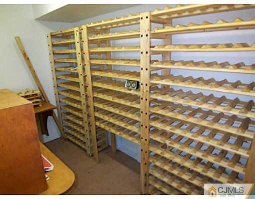 689 Canal Road Somerset, NJ 08873 - Photo 19 of 22 Gallery Image 19