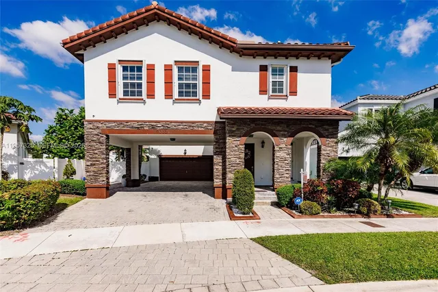 $979,000 | 17063 Southwest 91st Street, Miami, FL 33196