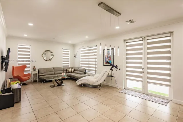 $979,000 | 17063 Southwest 91st Street, Miami, FL 33196