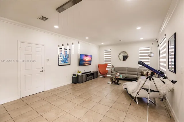 $979,000 | 17063 Southwest 91st Street, Miami, FL 33196