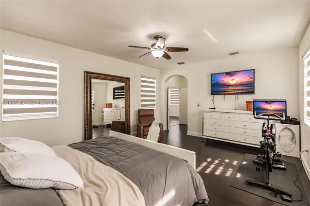 $979,000 | 17063 Southwest 91st Street, Miami, FL 33196