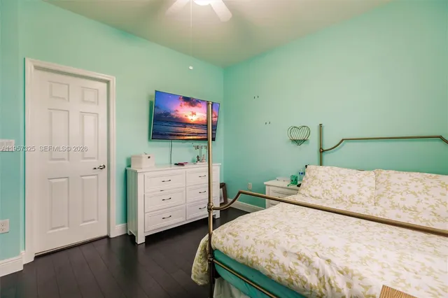 $979,000 | 17063 Southwest 91st Street, Miami, FL 33196