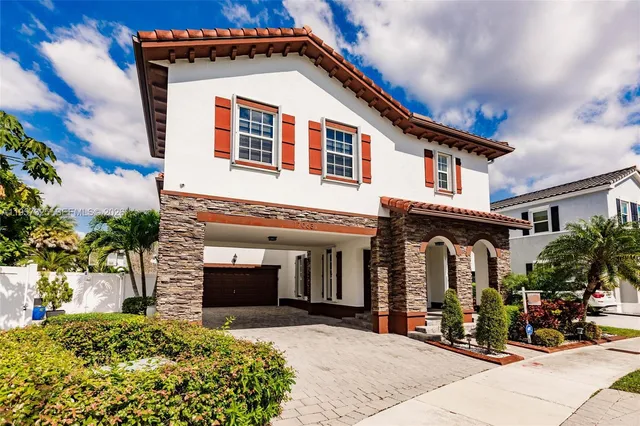 $979,000 | 17063 Southwest 91st Street, Miami, FL 33196