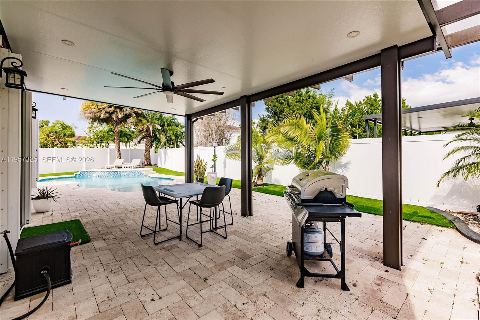 17063 Southwest 91st Street Miami, FL 33196 - Photo 3 of 45