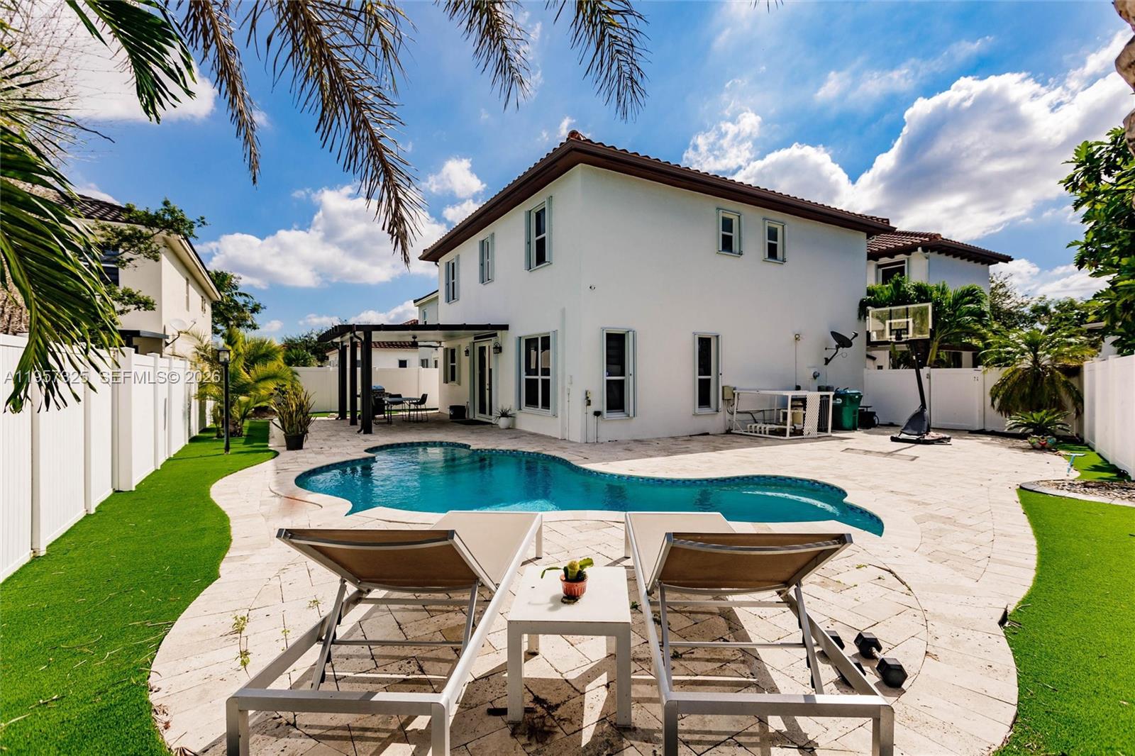 17063 Southwest 91st Street Miami, FL 33196 - Photo 41 of 45