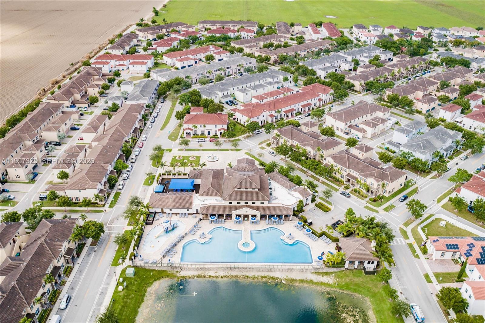 17063 Southwest 91st Street Miami, FL 33196 - Photo 42 of 45