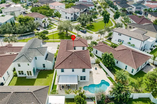 $979,000 | 17063 Southwest 91st Street, Miami, FL 33196
