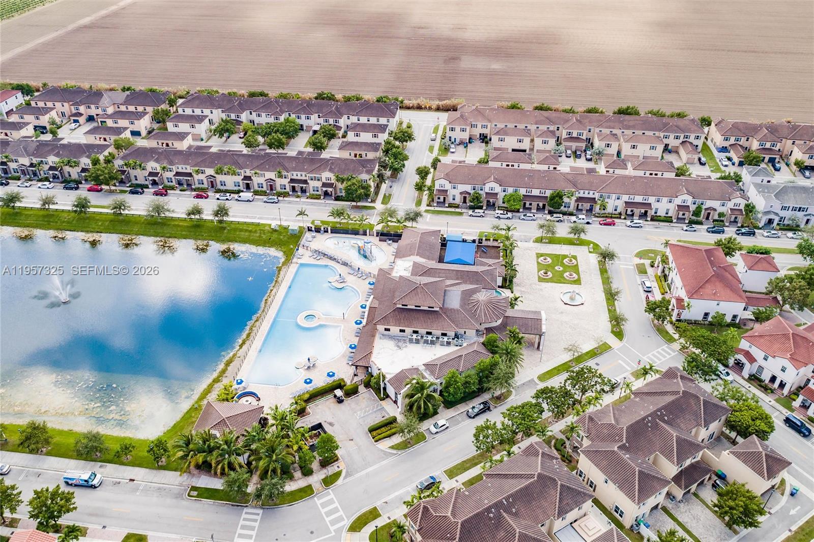 17063 Southwest 91st Street Miami, FL 33196 - Photo 43 of 45