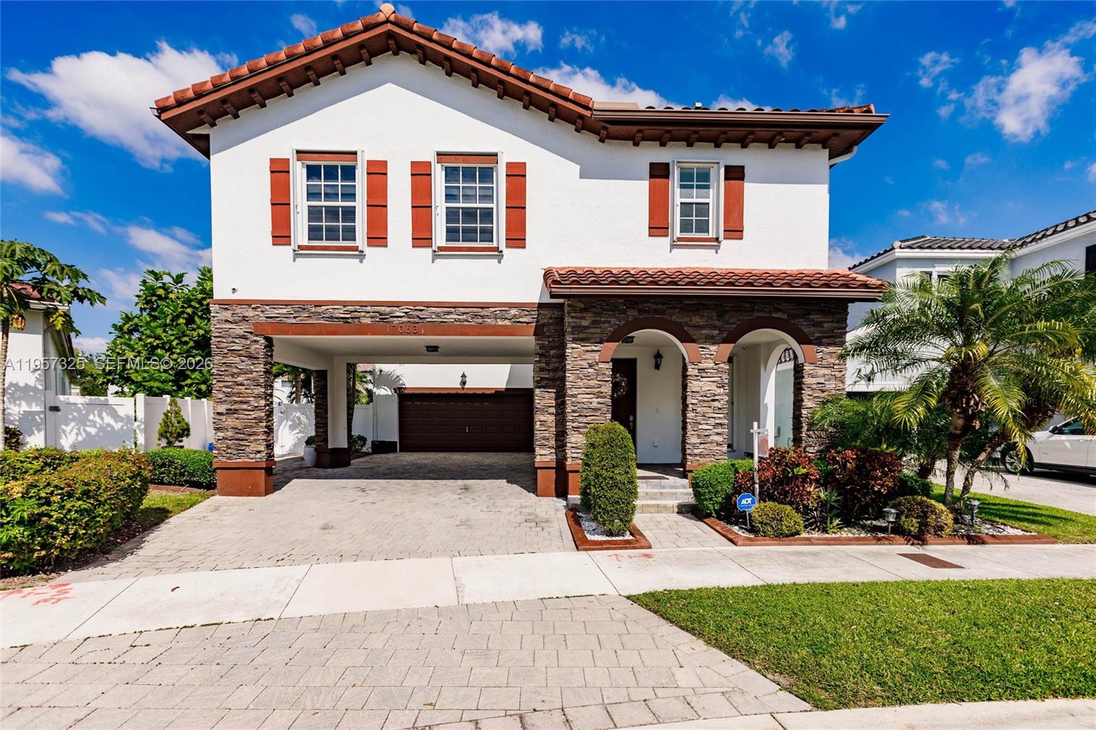 17063 Southwest 91st Street Miami, FL 33196 - Photo 9 of 45