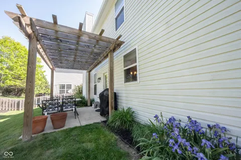 $339,900 | 18911 Big Cir Drive, Noblesville, IN 46062