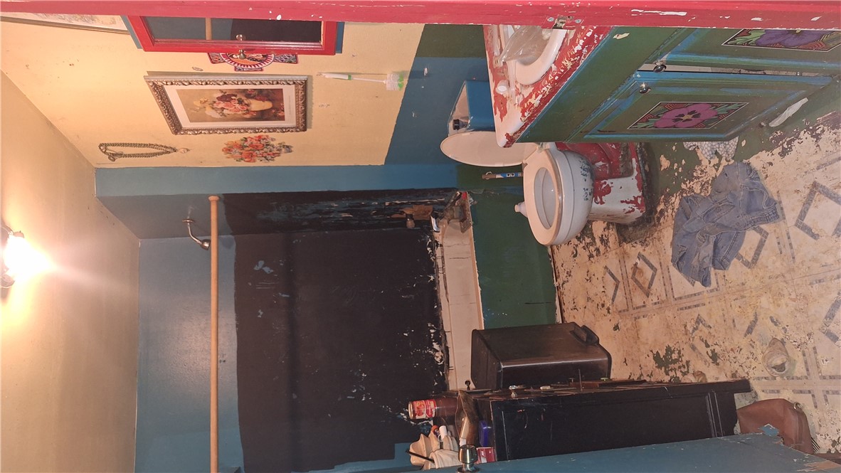 3571 Winding Road Hearne, TX 77859 - Photo 10 of 14 a patio with a table and chairs