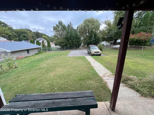 $1,300 | 162 North Third Street, Old Forge, PA 18518