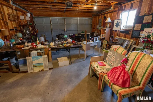 $114,000 | 127 West Homer Avenue, Harrisburg, IL 62946