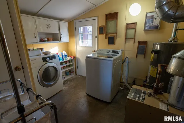 $114,000 | 127 West Homer Avenue, Harrisburg, IL 62946