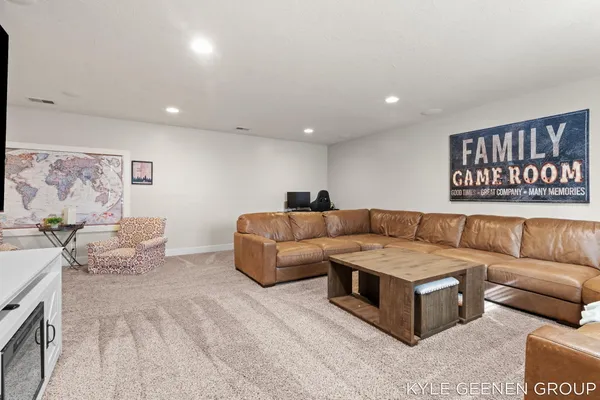 $649,900 | 564 Blackstone Street, Holland, MI 49423