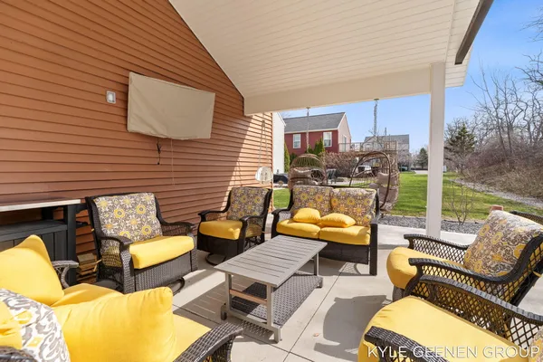 $649,900 | 564 Blackstone Street, Holland, MI 49423