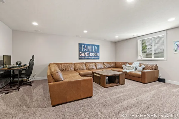 $649,900 | 564 Blackstone Street, Holland, MI 49423