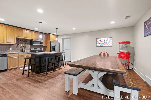 $649,900 | 564 Blackstone Street, Holland, MI 49423