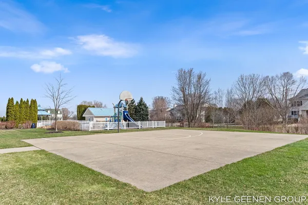 $649,900 | 564 Blackstone Street, Holland, MI 49423