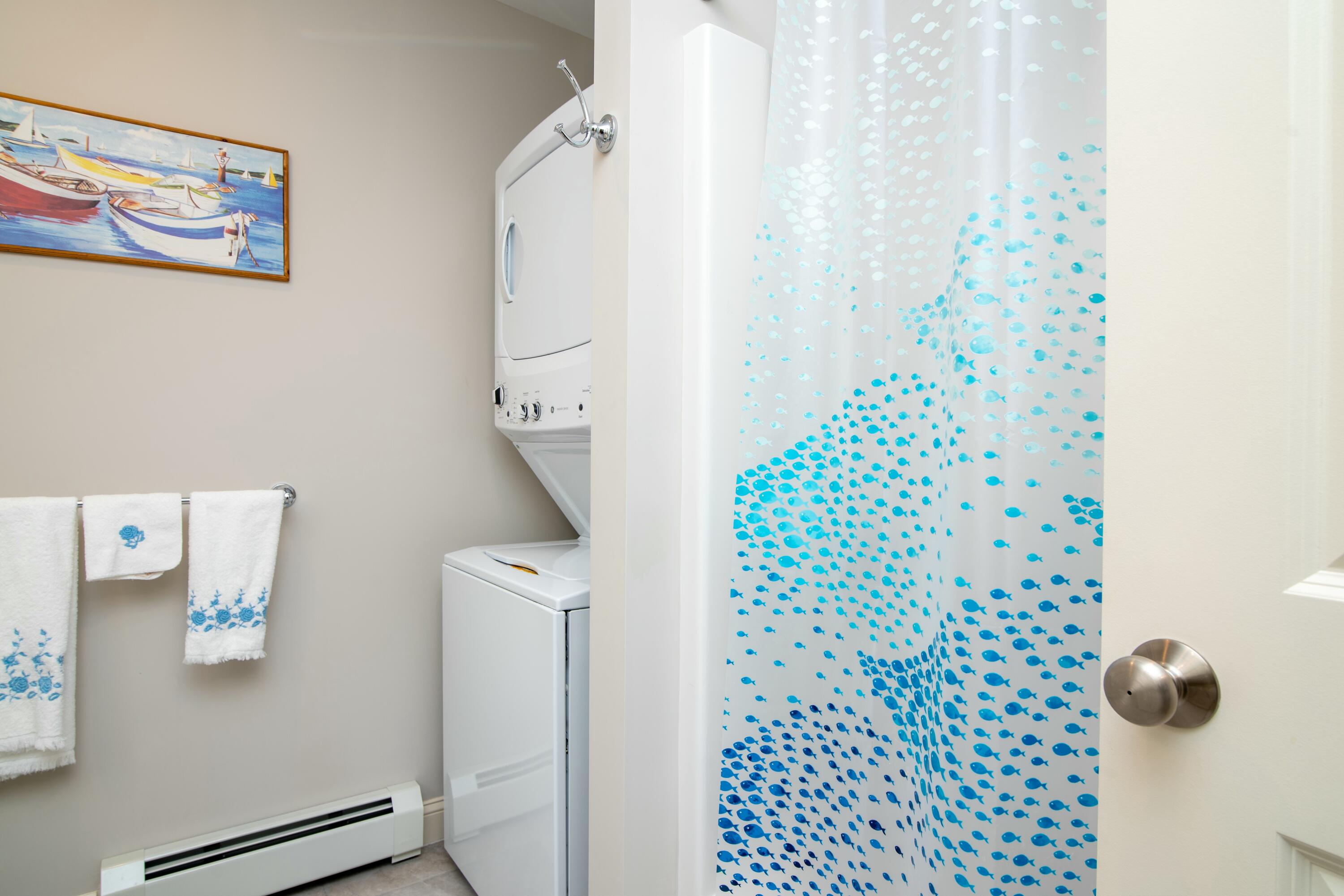 2 Levi Lane, Unit 103 Biddeford, ME 04005 - Photo 23 of 38 Full BA/Bathtub/W & D