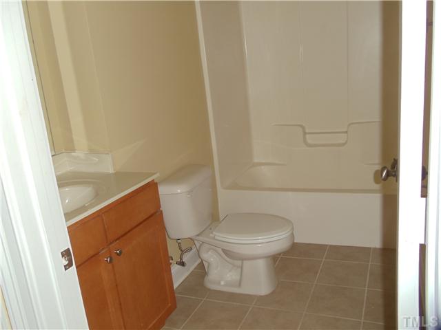 3811 Lunceston Way, Unit 305 Raleigh, NC 27613 - Photo 17 of 25 Tile full bath #2