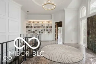 $950,000 | 5400 West Deer Run Court, Muncie, IN 47304