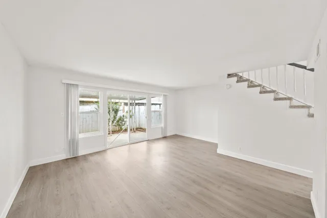 $234,999 | 5696 Hillsdale Boulevard, Sacramento, CA 95842