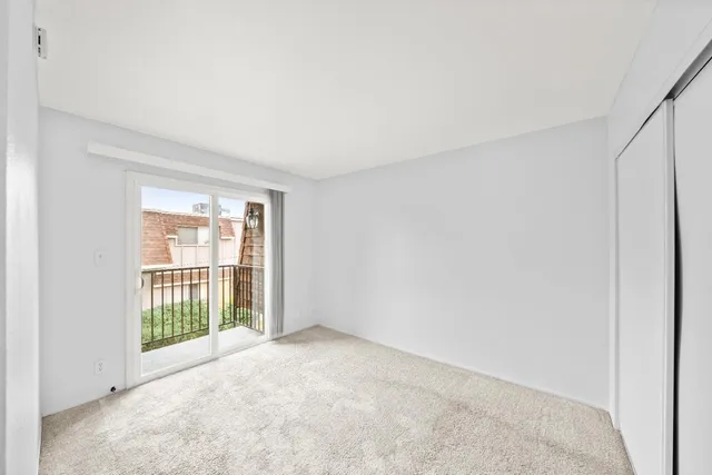 $234,999 | 5696 Hillsdale Boulevard, Sacramento, CA 95842