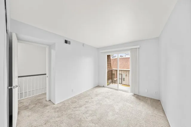 $234,999 | 5696 Hillsdale Boulevard, Sacramento, CA 95842