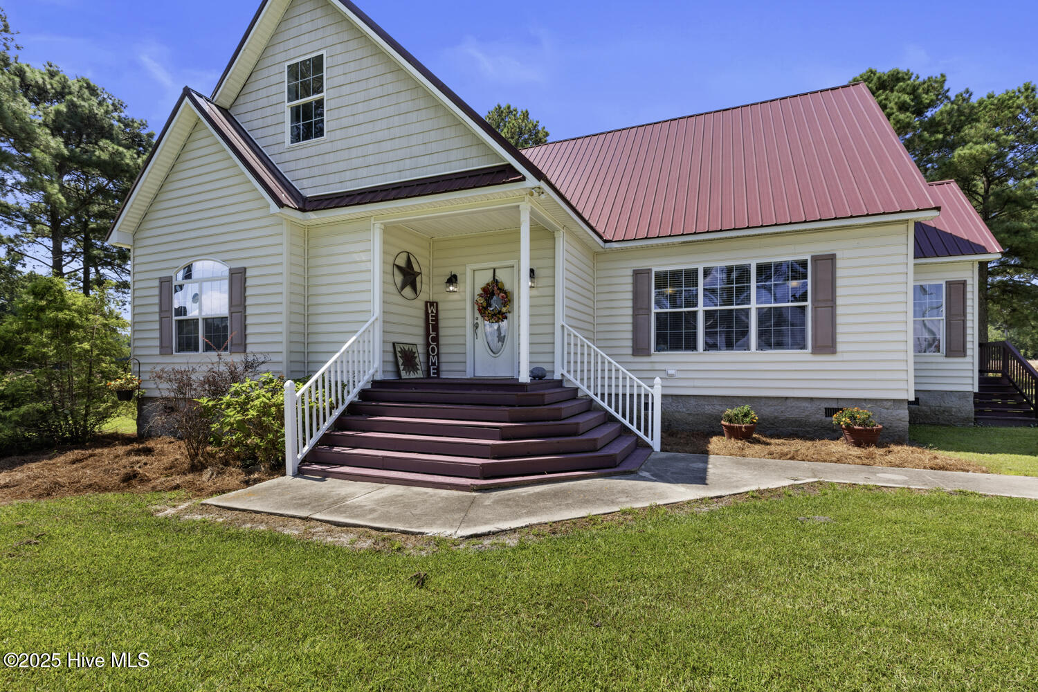 1560 Fountaintown Road Chinquapin, NC 28521 - Photo 5 of 50 fountain-5
