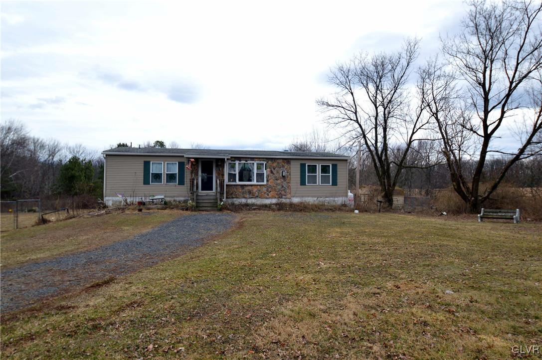 2142 Mountain Road Stroudsburg, PA 18360 - Photo 1 of 7 Gallery Image 1