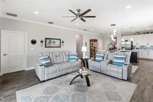 $425,000 | 3273 Songbird Circle, Harmony, FL 34773